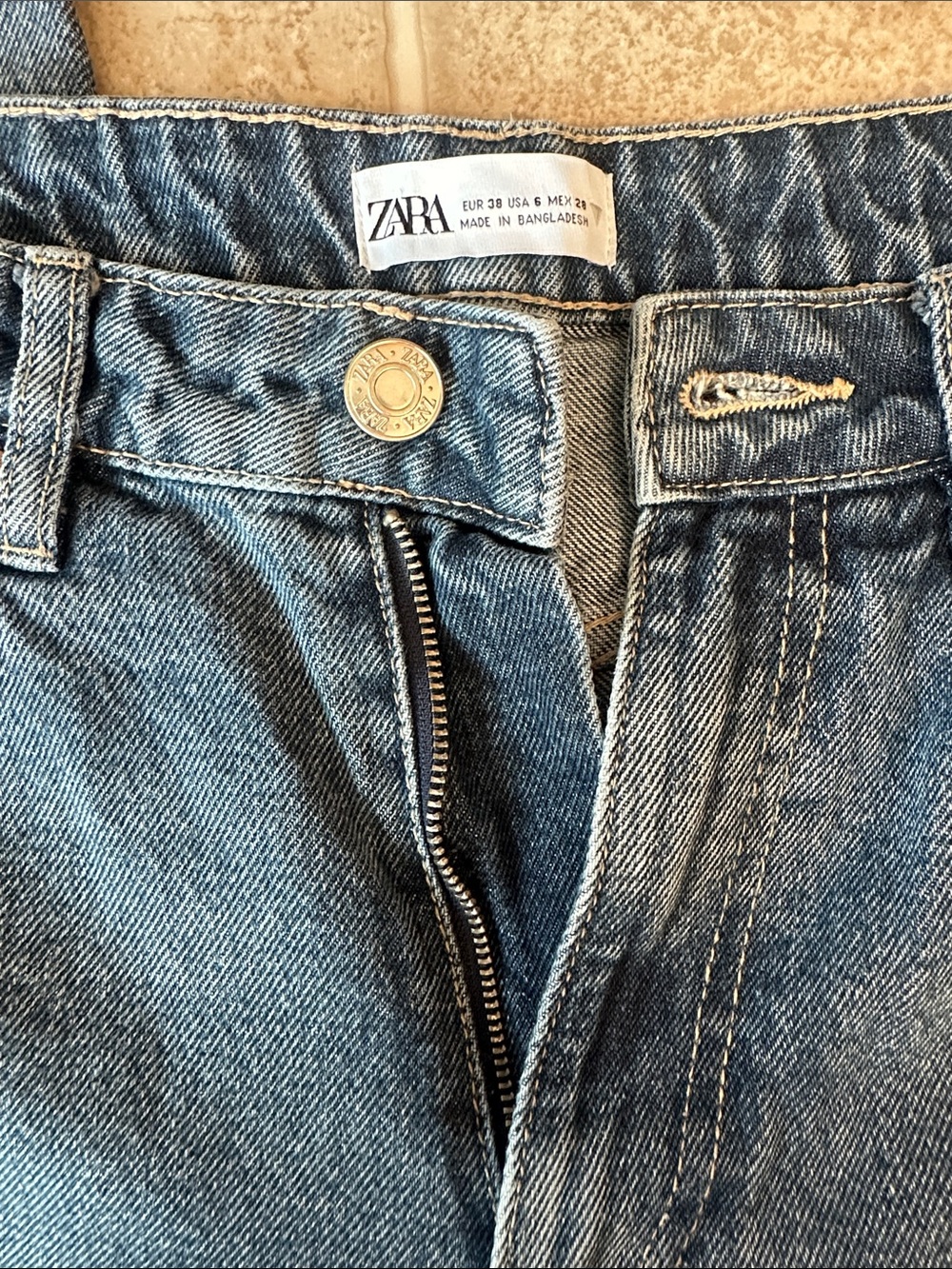 ZARA women’s Classic Blue Denim Jeans